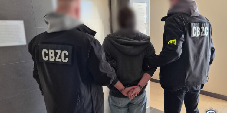 Tarnobrzeg. Ogólnopolska akcja przeciw pedofilii. Wśród zatrzymanych 54-latek z Tarnobrzega