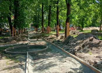 Rudnik nad Sanem: Trwa rewitalizacja Parku Miejskiego – będzie zielono i rekreacyjnie