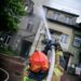Ostrowiec Św.: Trwa dogaszanie ognia przy ul. Sandomierskiej