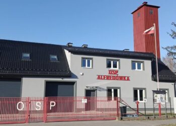 Nowa Dęba. Zmodernizowana remiza służy już druhom z Alfredówki