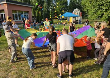 Tarnobrzeg. Radość, zabawa i moc atrakcji. Piknik rodzinny w „Jedynce”