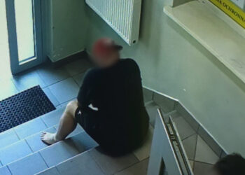Mielec:Ukradł łańcuszek i… schował się w komendzie policji