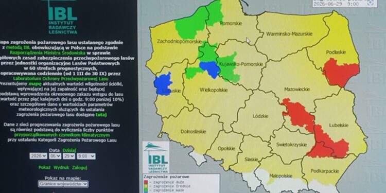 Tarnobrzeg. Strażacy ostrzegają. Sytuacja jest bardzo niebezpieczna