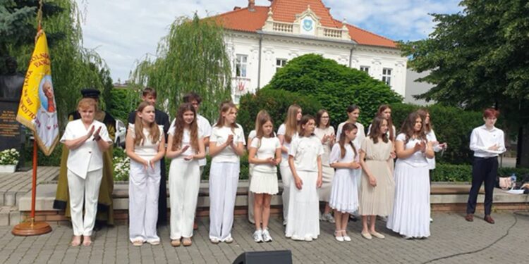 Tarnobrzeg. Uroczystości ku pamięci księdza Michała Józefczyka i Juliusza Tarnowskiego