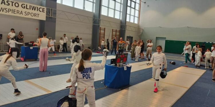 Mielec: Kolejny medal szermierzy GRYF Mielec. Udany start młodych zawodników w Gliwicach