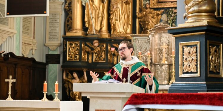 Rozmowa z przeorem Klasztoru Ojców Dominikanów w Tarnobrzegu, ojcem Mikołajem Walczakiem