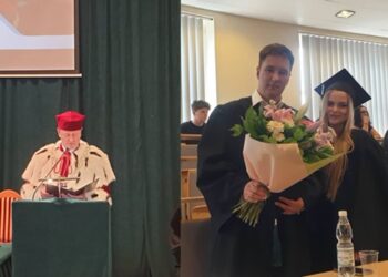 Tarnobrzeg. Nowy etap dla absolwentów PANS. Dziś czepkowanie przyszłych pielęgniarek
