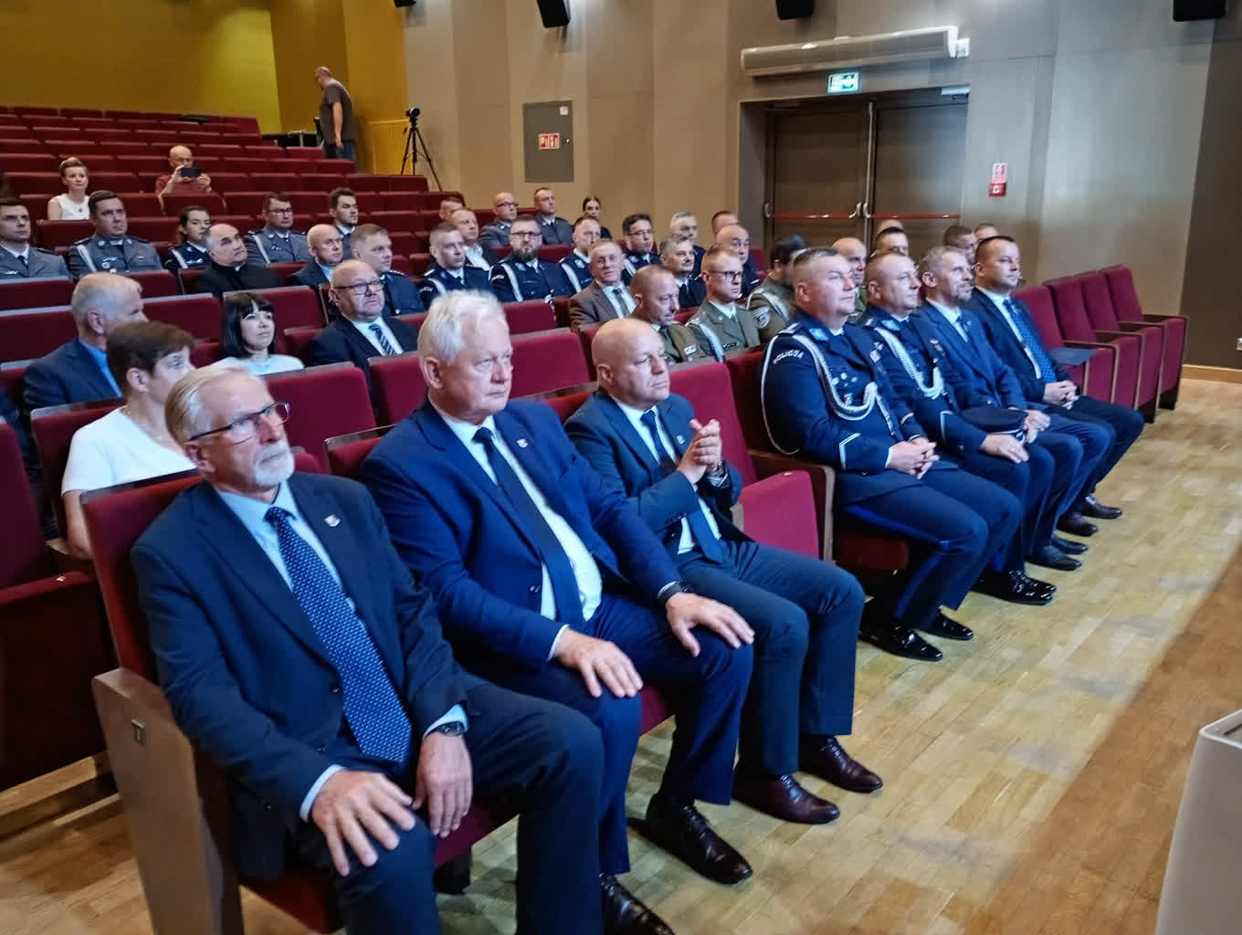 pol7.jpg