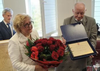 Dwikozy. Przyznano tytuł Honorowego Obywatela Gminy Dwikozy