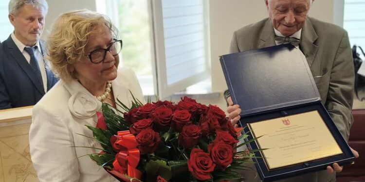 Dwikozy. Przyznano tytuł Honorowego Obywatela Gminy Dwikozy