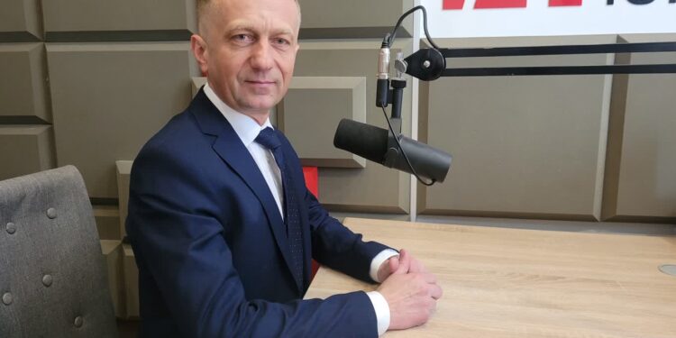 Sandomierz, Opatów, Staszów: Trwa składanie wniosków o wyprawkę szkolną