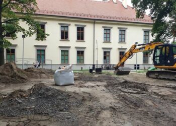 Tarnobrzeg. Odkrycia archeologiczne spowalniają prace w parku dzikowskim