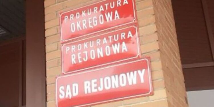 Tarnobrzeg. Groził partnerce śmiercią i nie pozwalał jej wyjść z mieszkania