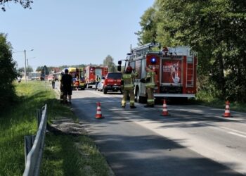 Mielec: Groźny wypadek w Dulczy Wielkiej – droga zablokowana