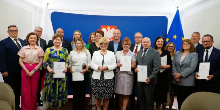 Region: Bezpieczniej w powiecie niżańskim i dębickim. Są pieniądze na inwestycje