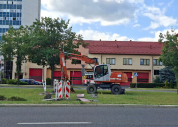 Stalowa Wola: Ruszyła budowa bezkolizyjnego przejazdu dla straży na Alejach Jana Pawła II