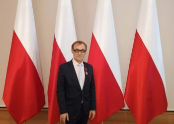 Region: Złoty Krzyż Zasługi dla Roberta Grudnia