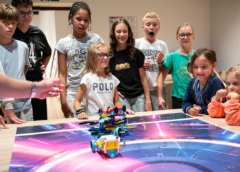 Sandomierz: Kamienica Oleśnickich z nową, stałą ofertą dla dzieci – robotyka i programowanie