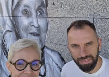 Tarnobrzeg. Mural Marii Kozłowej odtworzony. Artysta naprawił dzieło zniszczone przez wandala