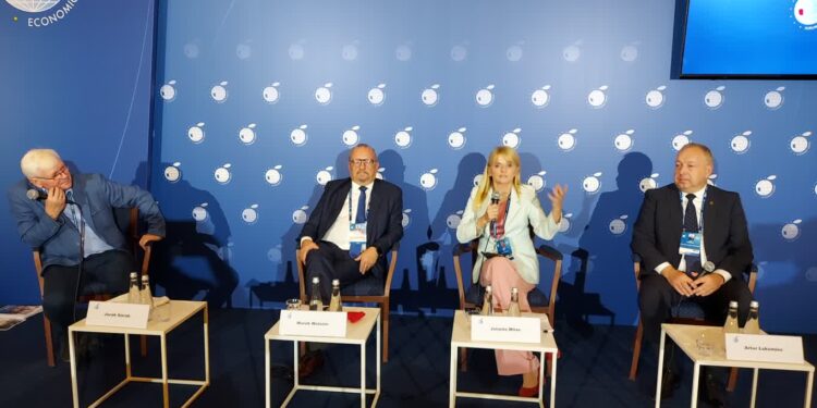 Karpacz: Kolejni samrządowcy z regionu wśród panelistów XXXV Forum Ekonomicznego w Karpaczu
