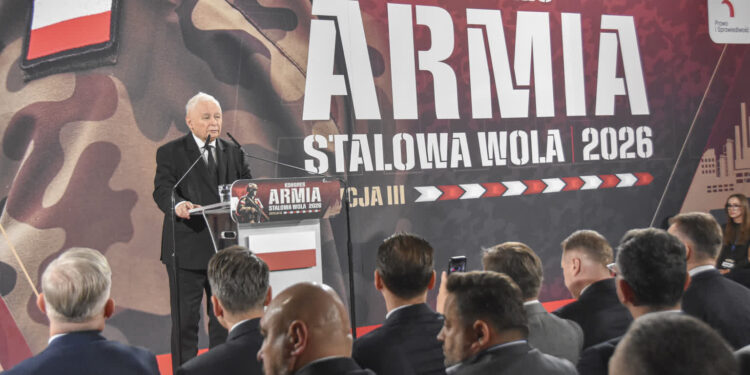Stalowa Wola: Rozmowy o bezpieczeństwie Polski. Kaczyński, Czarnek i Błaszczak na Kongresie Armia