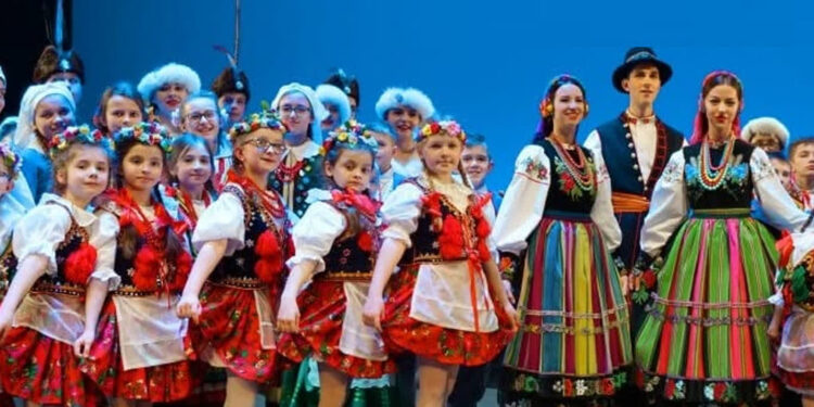 Stalowa Wola: W sobotę w MDK koncert jubileuszowy ZPiT Racławice