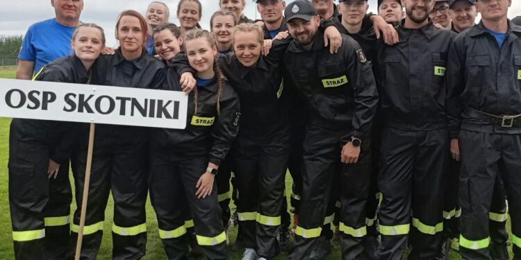 Samborzec: Druhny i druhowie z OSP Skotniki mistrzami województwa świętokrzyskiego