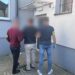 Tarnobrzeg: Metalowy pręt, ucieczka i szybkie zatrzymanie. 43-latek próbował włamać się do księgarni