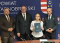 Tarnobrzeg. Wręczono stypendia powiatu tarnobrzeskiego