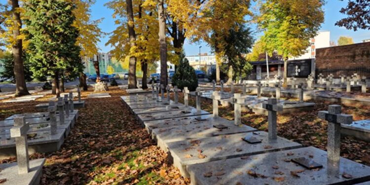 Tarnobrzeg. Uwaga kierowcy! Zmiany w ruchu drogowym w rejonie tarnobrzeskich cmentarzy