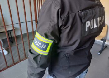 Stalowa Wola: Zaginiony 13-latek odnaleziony. W tym samym mieszkaniu policja zatrzymała 21-latka