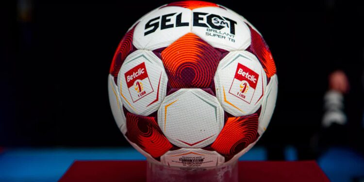 Mielec: Wyjazdowe spotkanie z Miedzią Legnica.