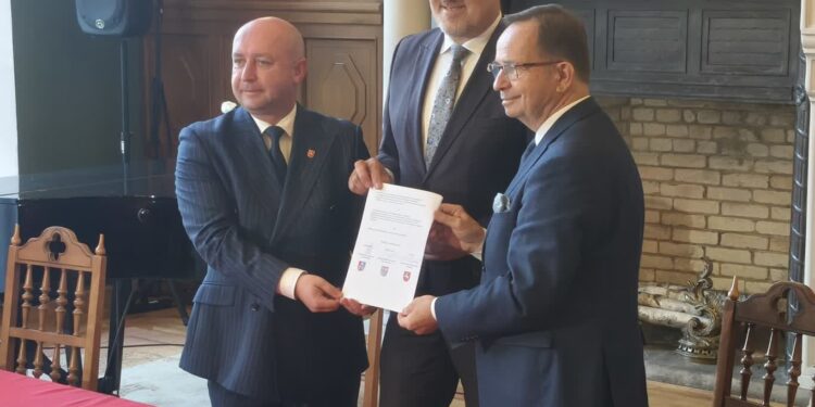 Tarnobrzeg. Samorządy chcą większej liczby połączeń kolejowych