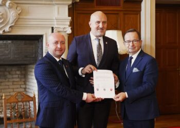 Tarnobrzeg. Samorządy chcą większej liczby połączeń kolejowych