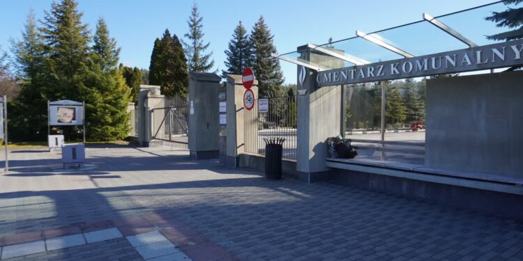 Mielec: Prace modernizacyjne na Cmentarzu Komunalnym w Mielcu.