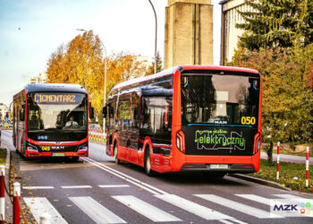 Stalowa Wola: Dodatkowe linie autobusowe dowiozą mieszkańców na cmentarz w sobotę i 1 listopada